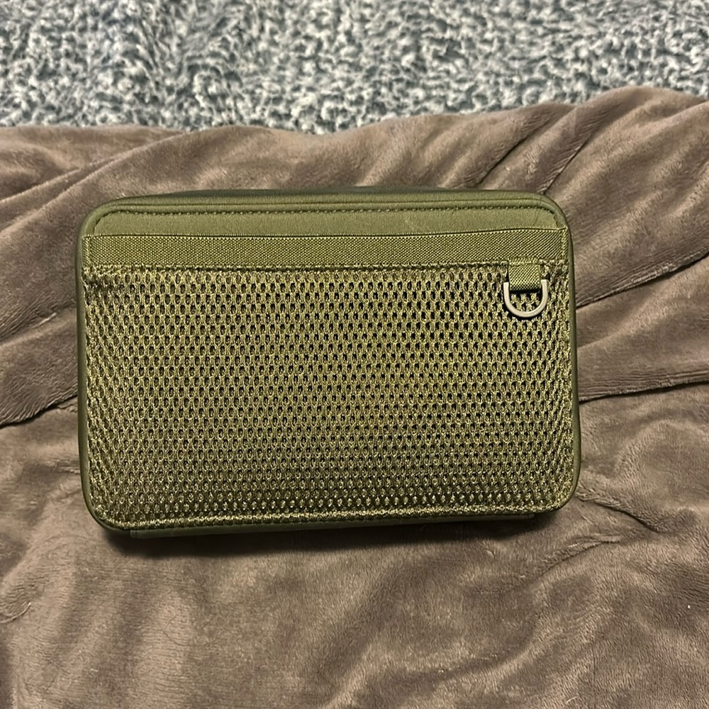 Dagne Dover large Arlo tech organizer